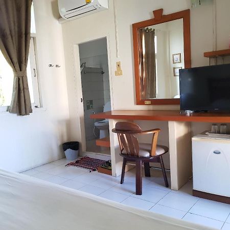 Casa Holiday Hotel Sha Phitsanulok Exterior photo